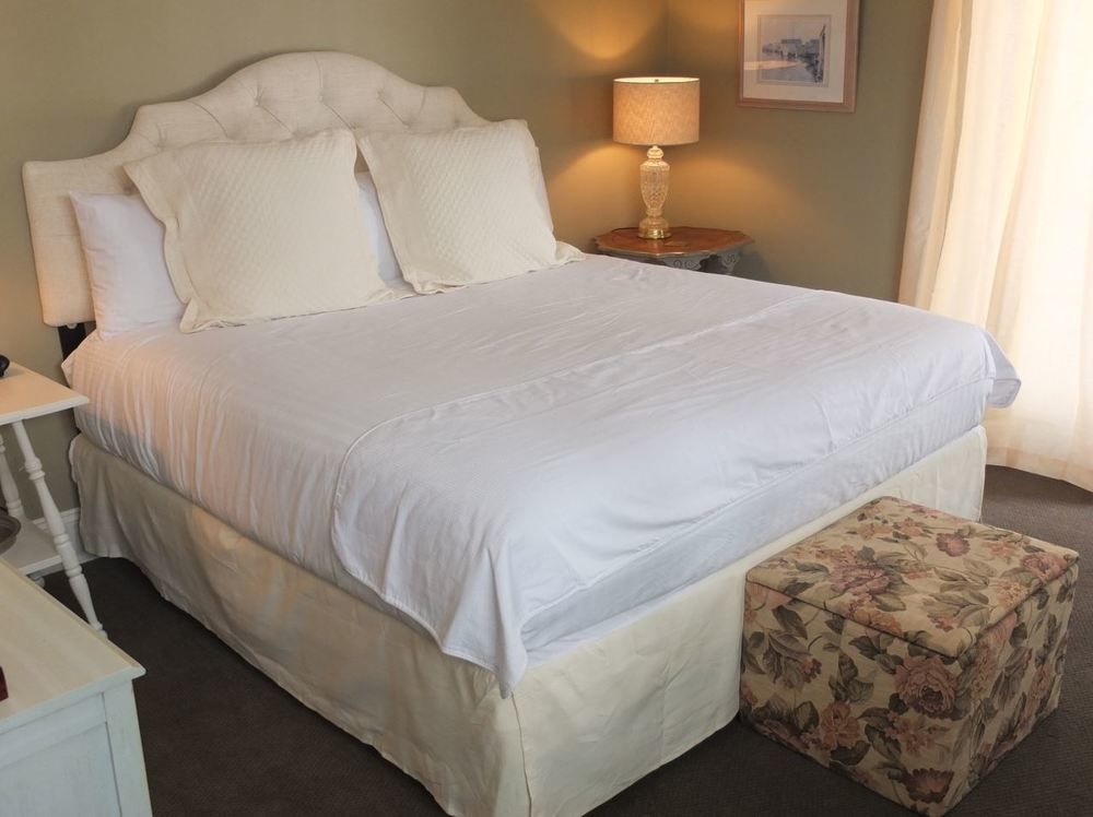 The English Inn Eaton Rapids Екстериор снимка