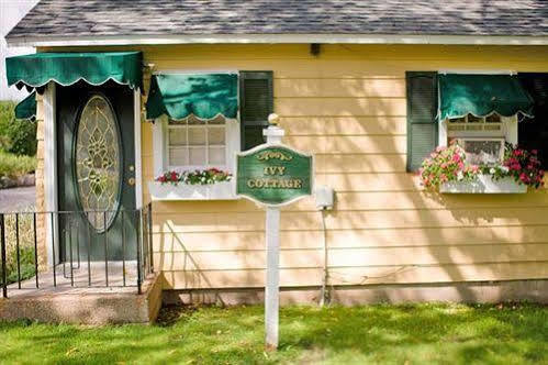 The English Inn Eaton Rapids Екстериор снимка